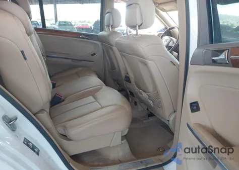 2009 Mercedes-Benz Gl 450 4Matic z USA, uszkodzony, nr VIN 4JGBF71E19A521984